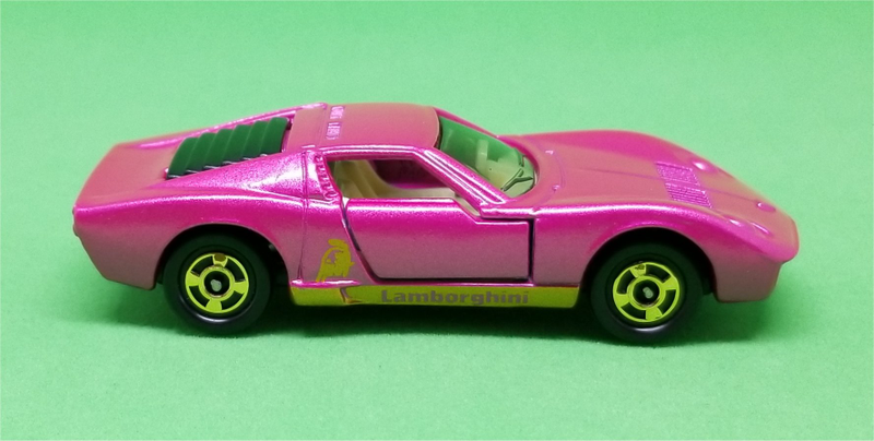 Illustration for article titled LaLD Running of the Bulls 2018: Tomica Lamborghini Miura SV